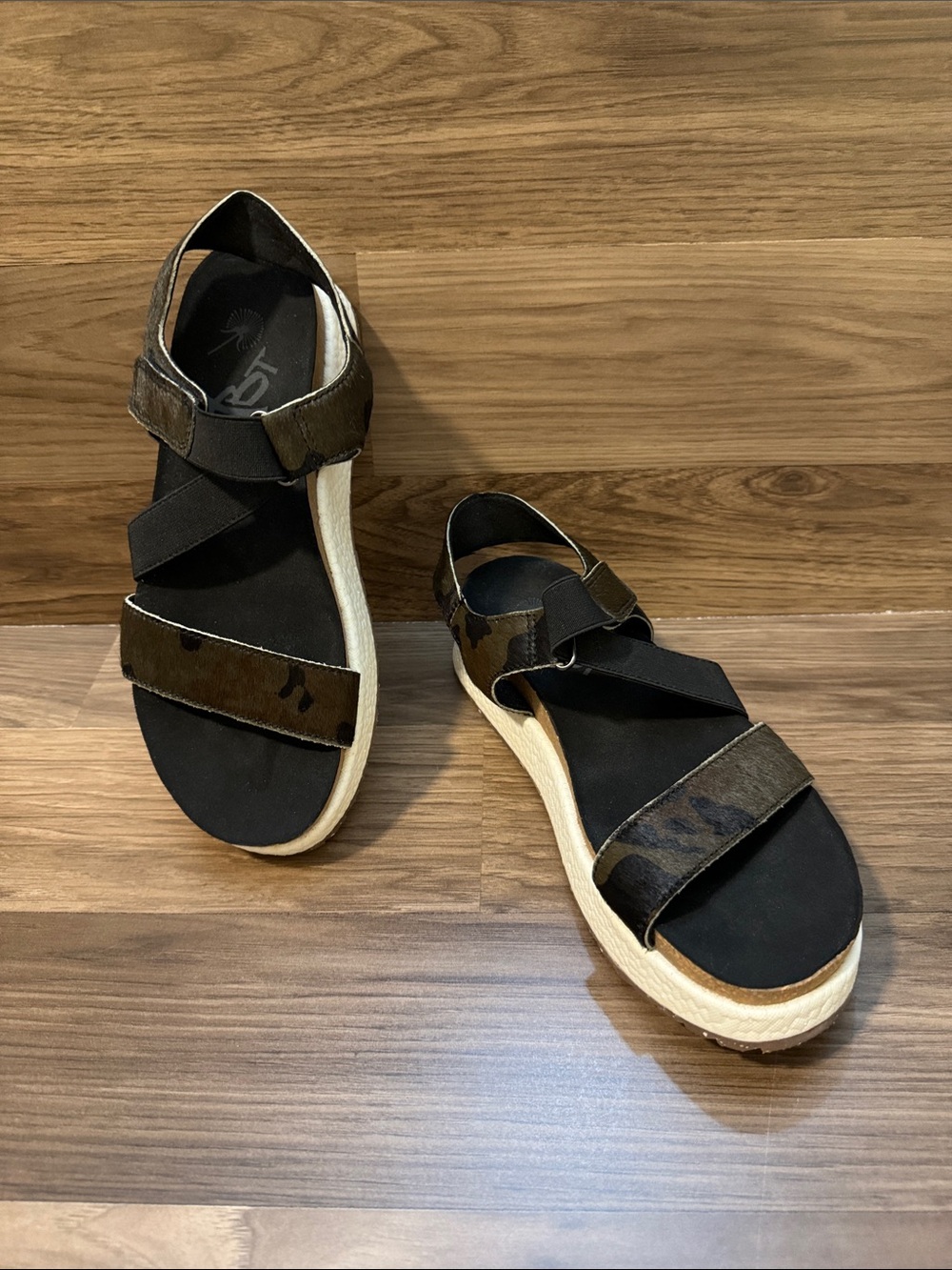 OTBT Calf Hair Sierra Mud Camouflage Platform Adjustable Strap Sandals 7.5 NWOB